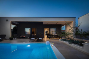 Villa M